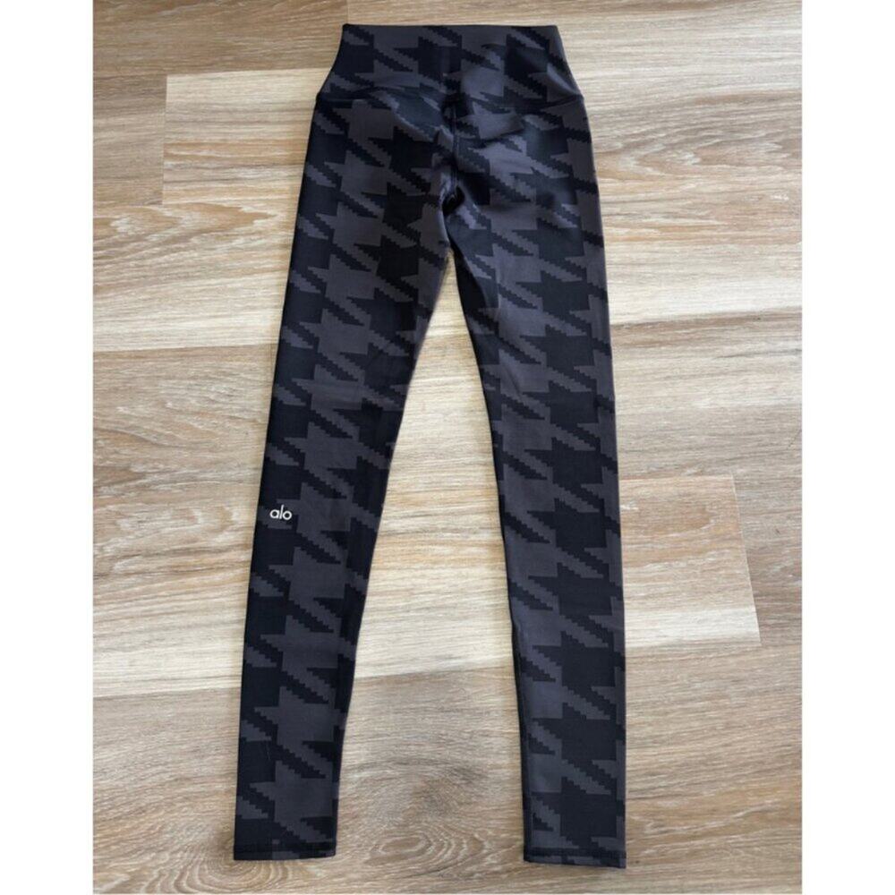 ALO Yoga | Airbrush Legging in a Houndstooth Pattern size S - Picture 5 of 8